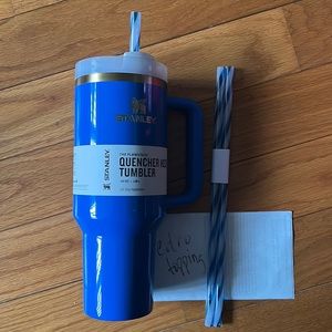 New Authentic Stanley Arctic Twist Blue Flowstate Quencher H2.0 Tumbler Cup